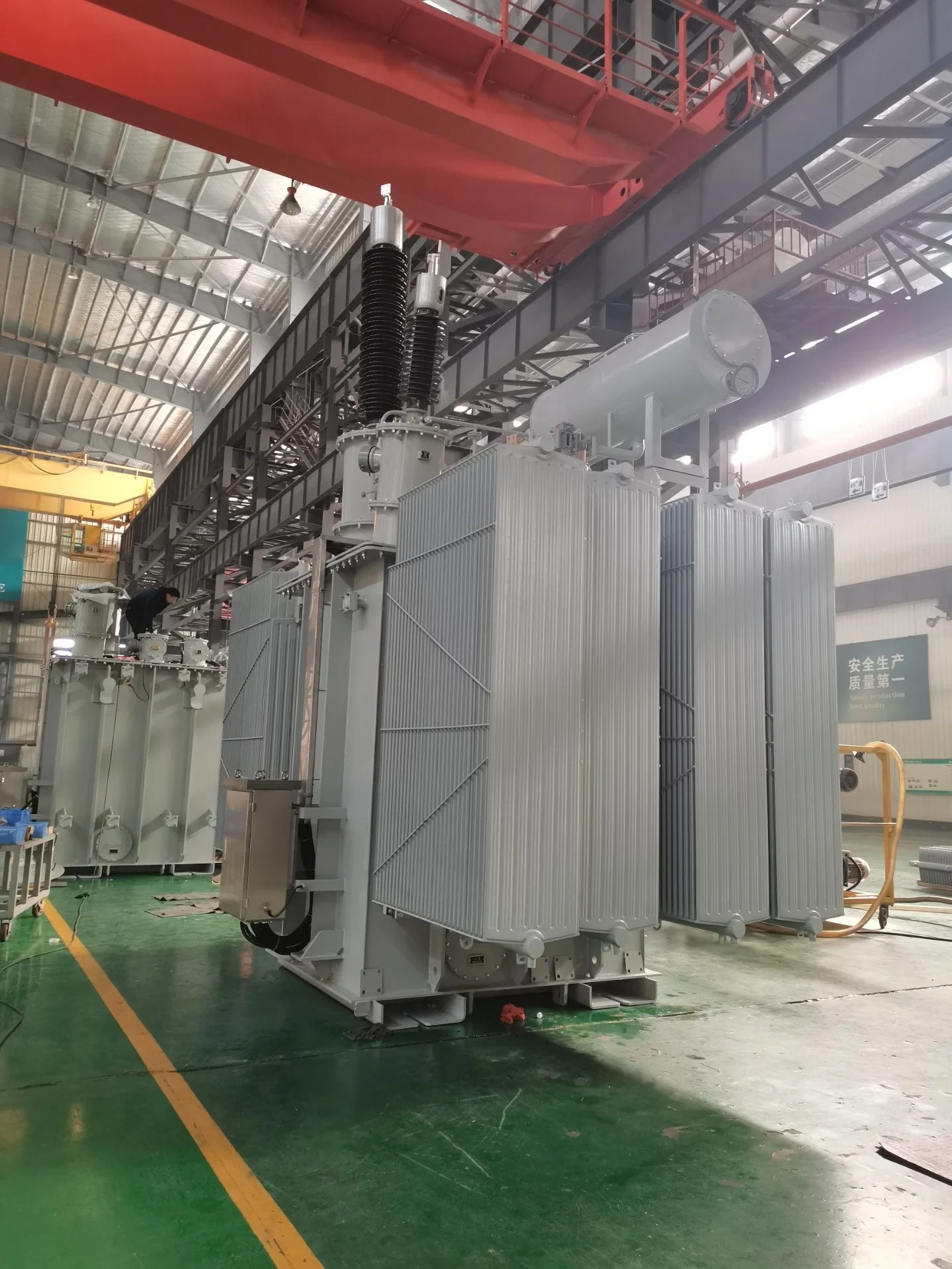 100mva Outdoor Transformer Oil Immersed, High Voltage Onaf Ynd11 on Tap Changer