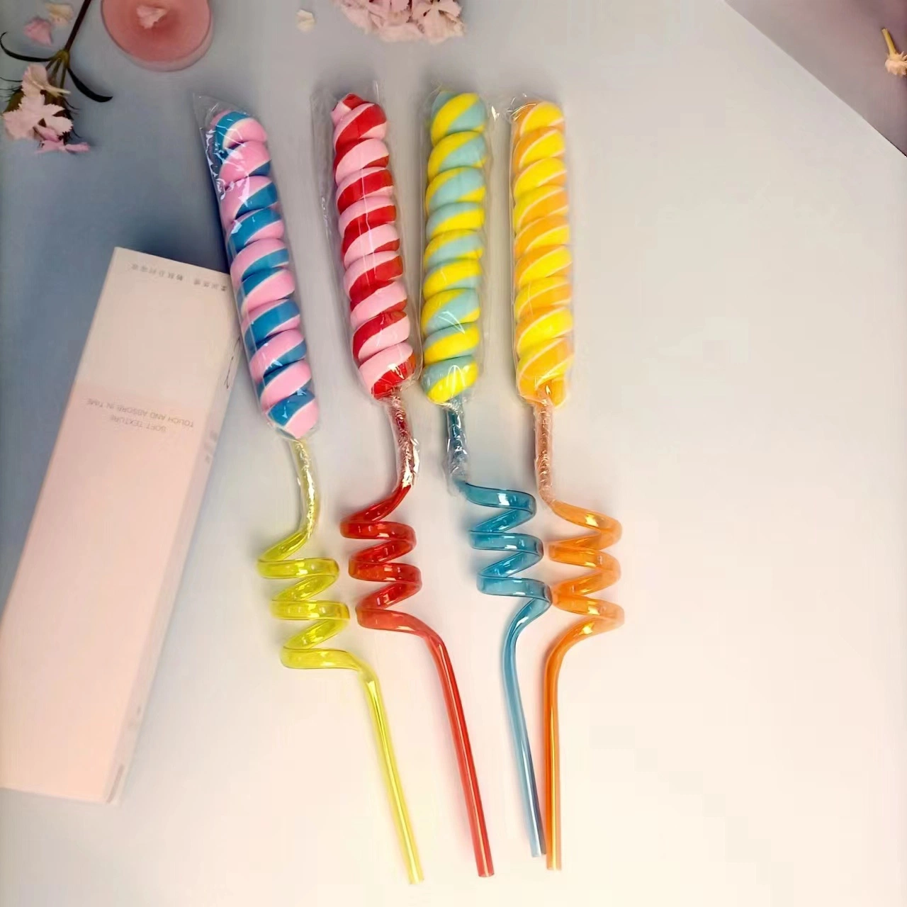 OEM Factory Sale Twist Shaped Lollipop Hard Candy Fun Candy