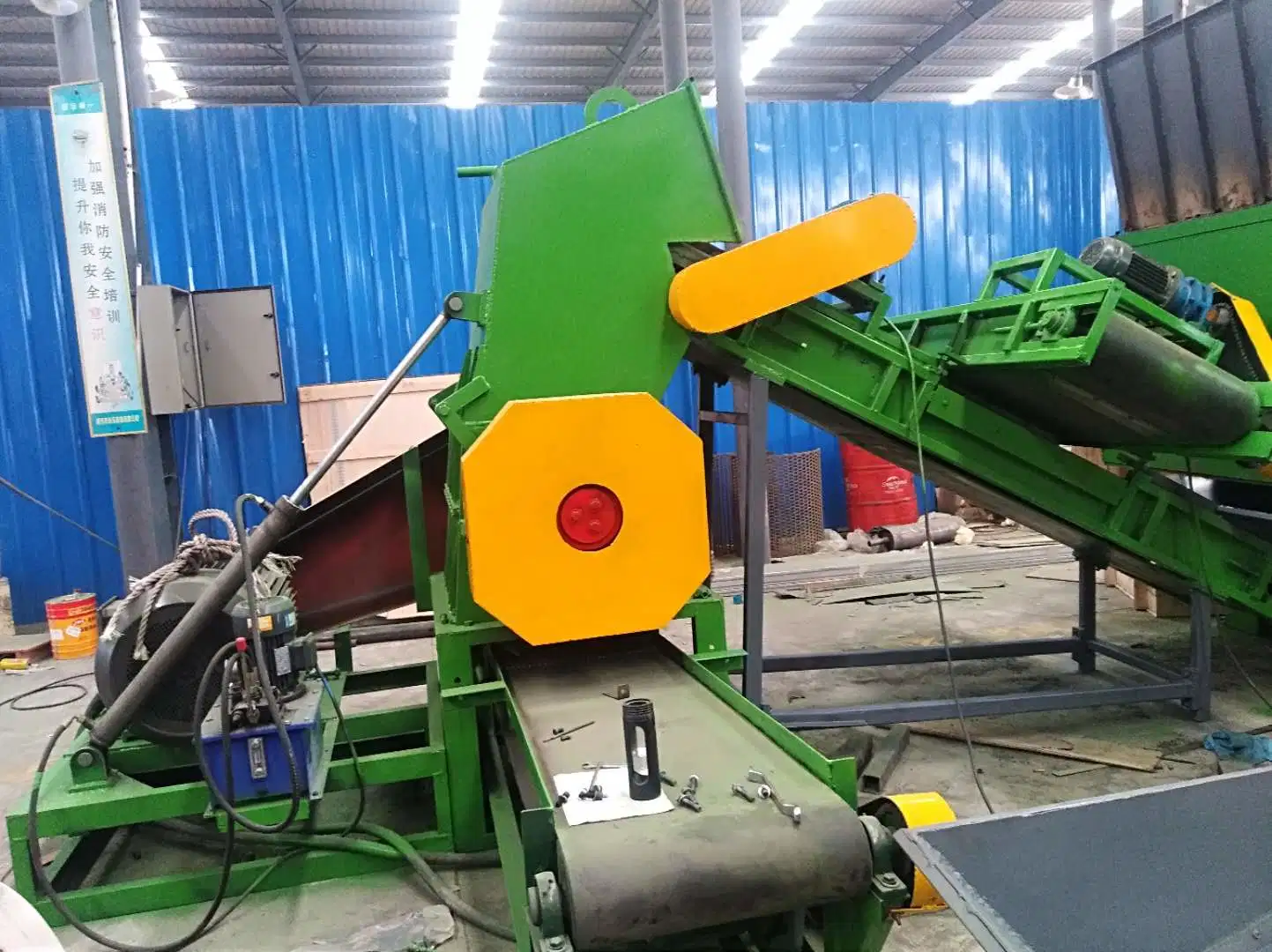 Single Shaft Shredder Plastic Crusher Machine