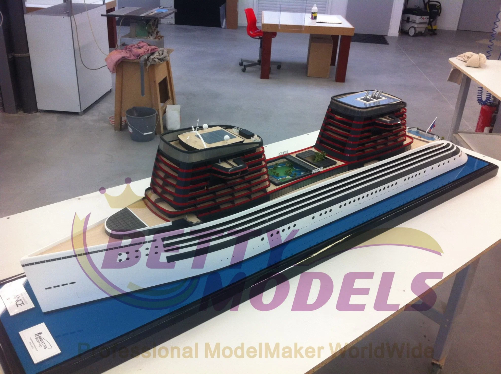 Escala de pintura Modelo de Crucero de lujo haciendo el Barco físico 3D Modelo