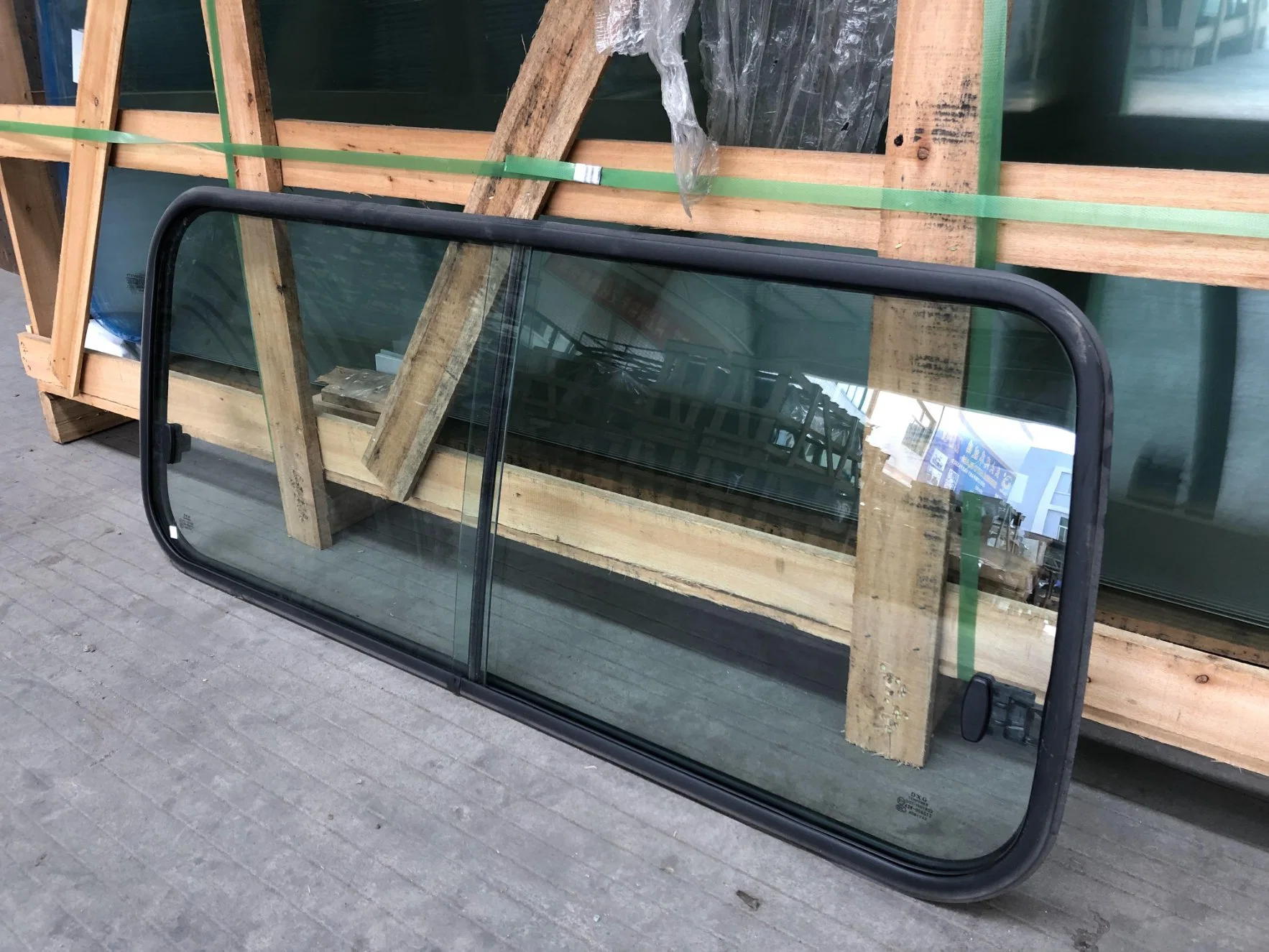 Auto Glass for Toyota Rzh104