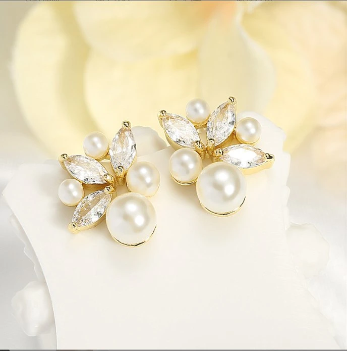 La moda Pearl CZ Stud. Boda nupcial CZ Pearl earring espárrago Joyas