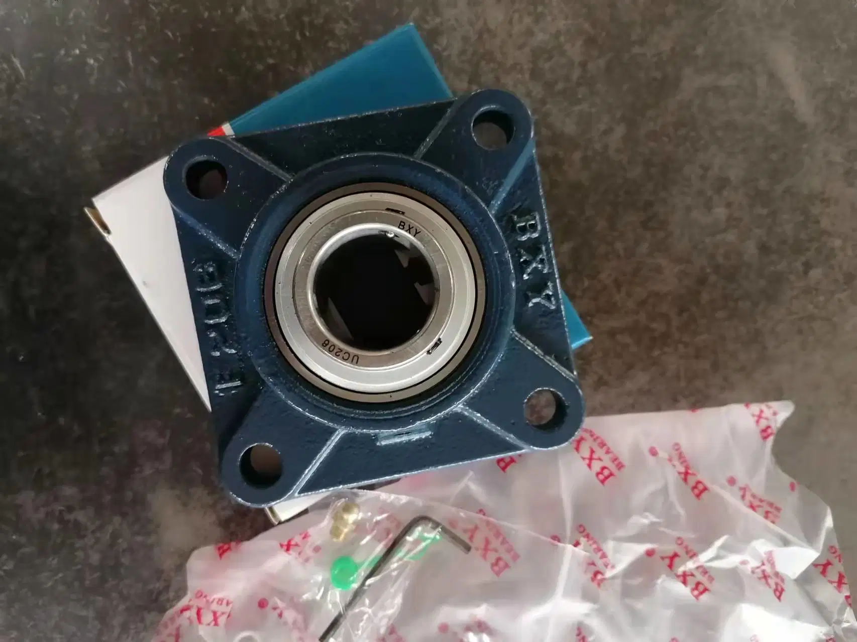 Low Priece 1688 Agricultural Machinery Chrome Steel UC205 Insert Ball Bearing/ Bearing Housing UCP Ucha UCFL Units Auto Self Aligning Pillow Block Bearing