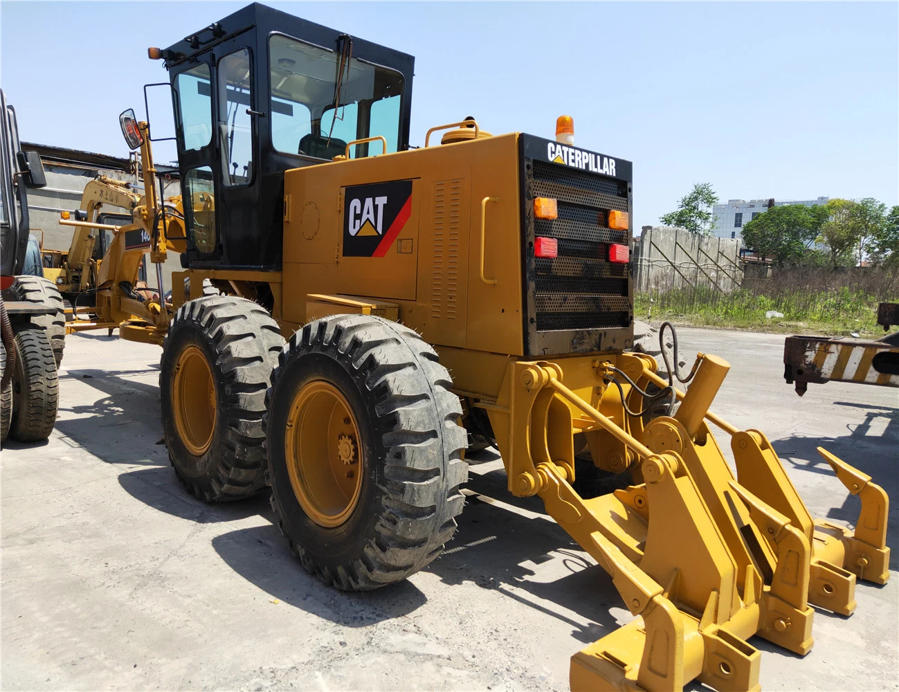 ماكينات التشييد اليدوية يستخدم Cat 140h ماكينة التسوية التي تعمل بموتور Caterpillar 140h