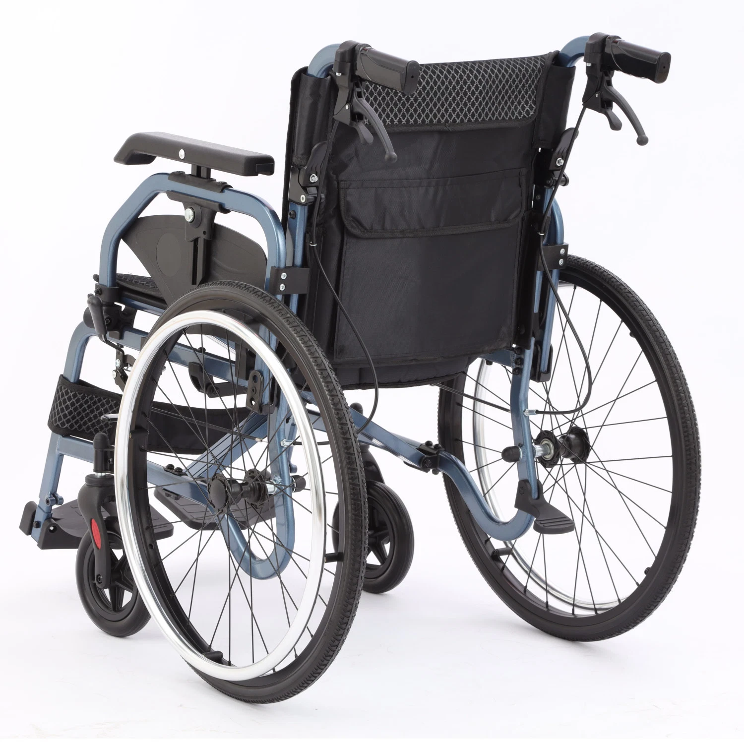 22 pulgadas rueda de gama alta estilo europeo plegable ligero Wheelchairs Para personas mayores