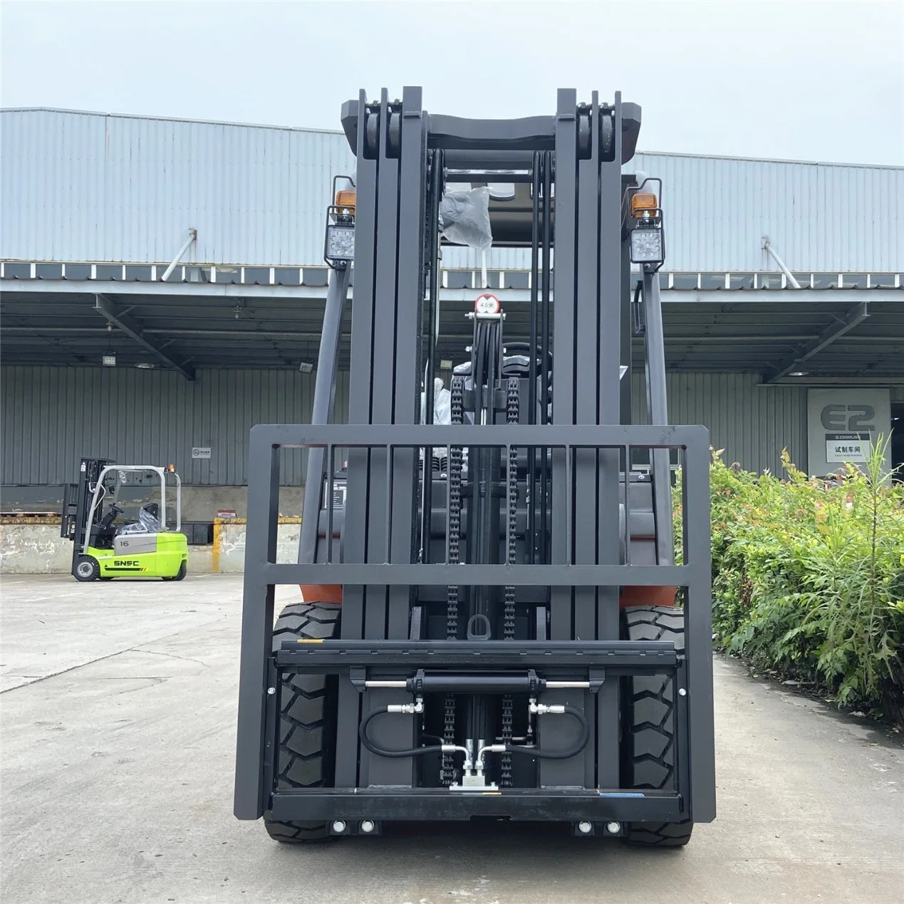 Snsc New 2.5 Ton LPG Gasoline Dual Fuel Propane Petrol Gas Forklift