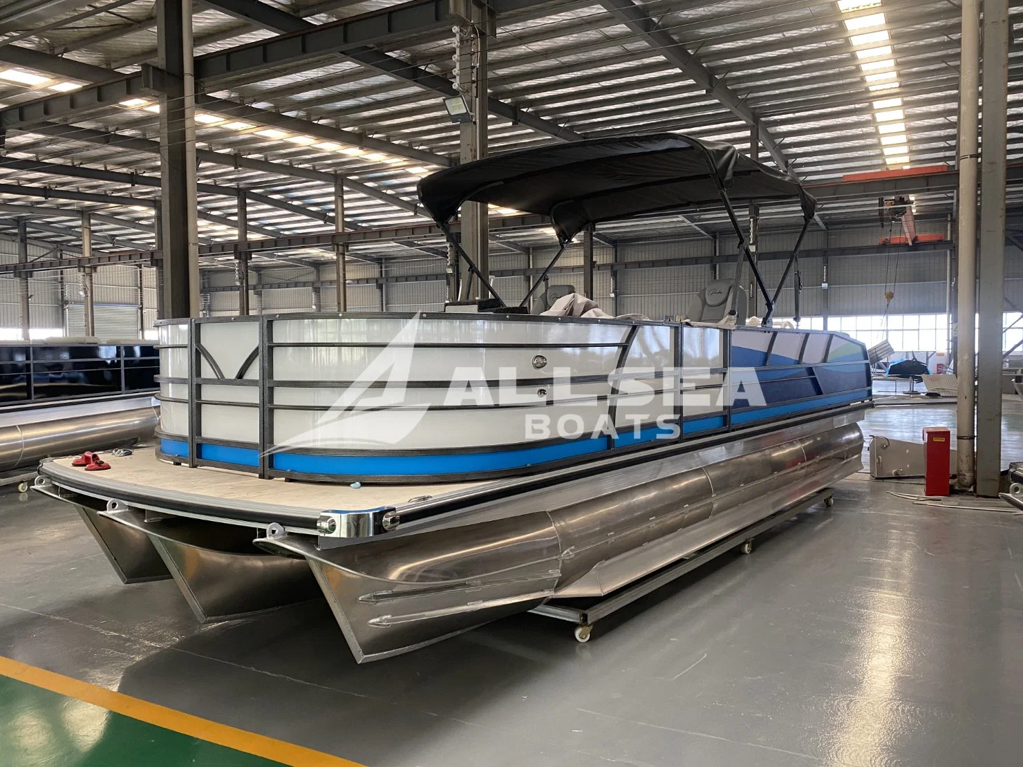 Factory 8.2m 27FT Fully Welded New Design Luxury Aluminum Recreational Floating Pontoon Boats