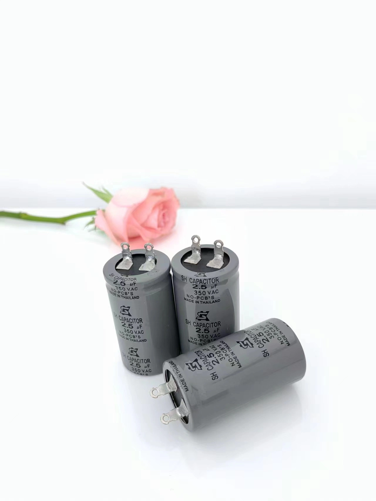 AC Motro Fan Capacitor with 2.5UF 350VAC Sk Capacitor