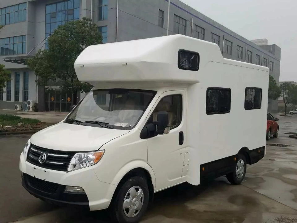 4*2 Road Travel Truck Mobile Caravan Home