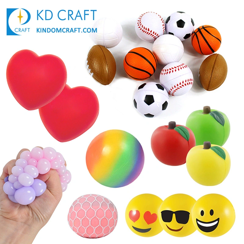 Gros en vrac gratuit personnalisé Logo Emoji Anti Stress Soulagement Balle Apple en forme de cœur PU Mousse Football Squeeze Fidget Toy Squishy Fruit Grape Reliever Stress Ball