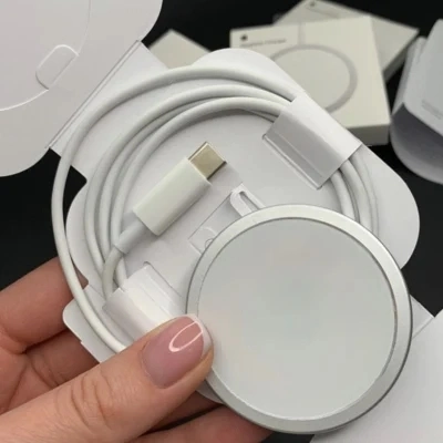 Magsafe Wireless Charger 15W Magnetic Charger 1: 1 High Copy and Original in Stock