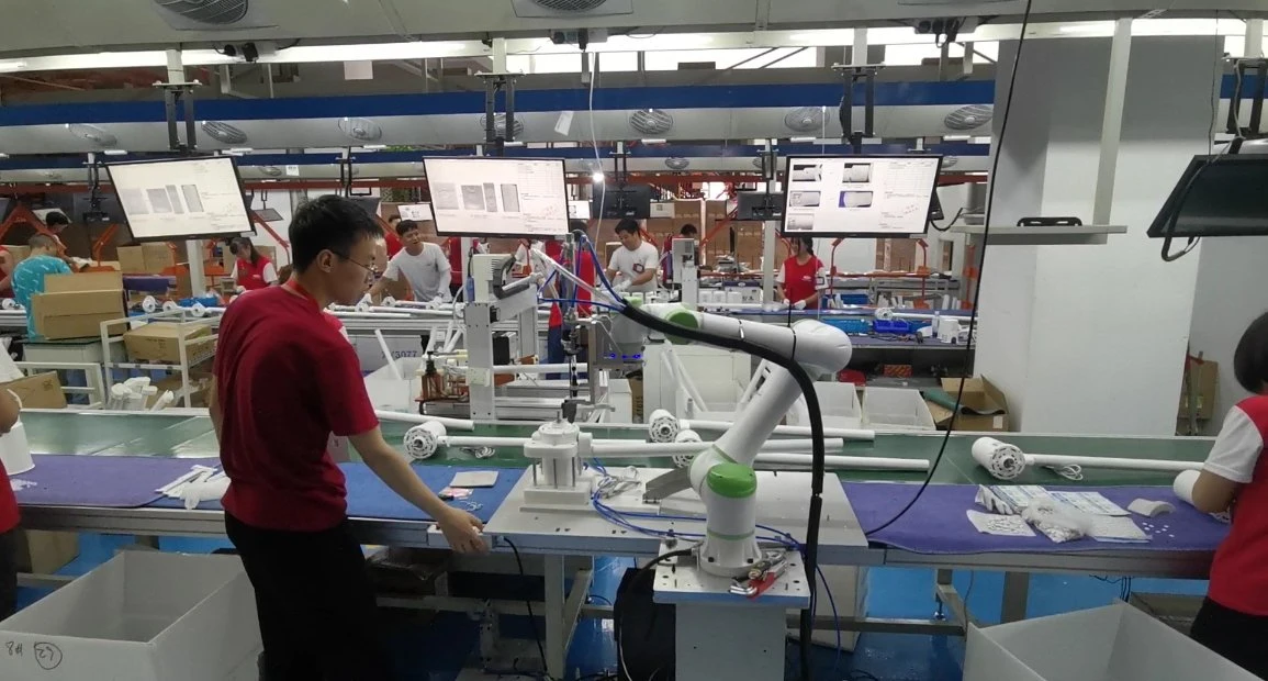 Light and Convenient Cooperative/Industrial/Spraying/Spray Painting/Automatic/Welding Robot/Robot/Mechanical/Robotic Arm/Cutting Machine