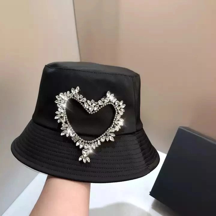 French Style Light Luxury Show Fisherman Hats Fashion Heavy Industry Heart Shape Rhinestone Diamond Bucket Hat