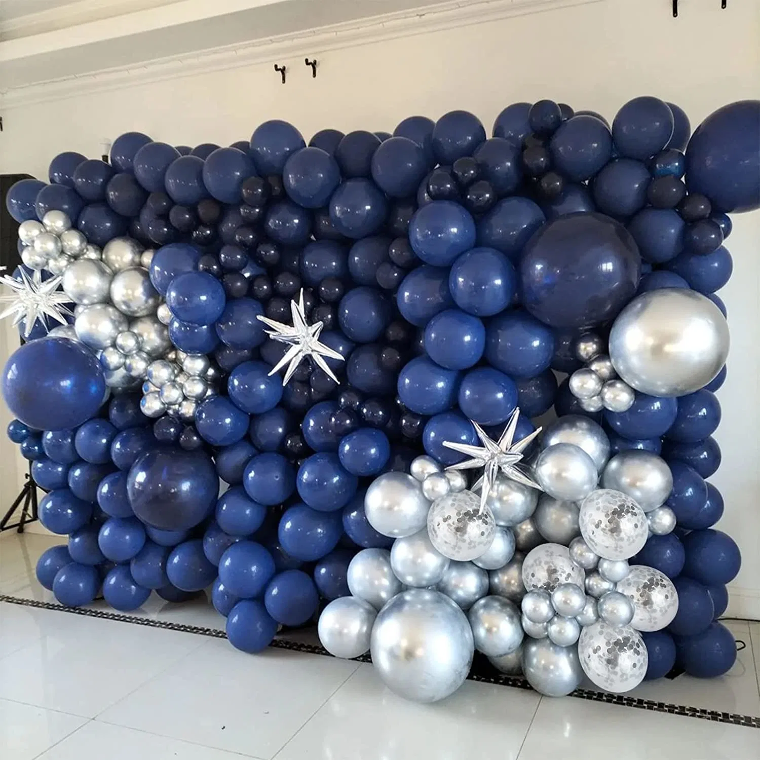 Azul marino blanco Silver Confetti globos Arco Kit,120 PCS 12en 10en 5en látex Garland Arcos Kit para la graduación, cumpleaños, boda, fiesta de aniversario Decoración