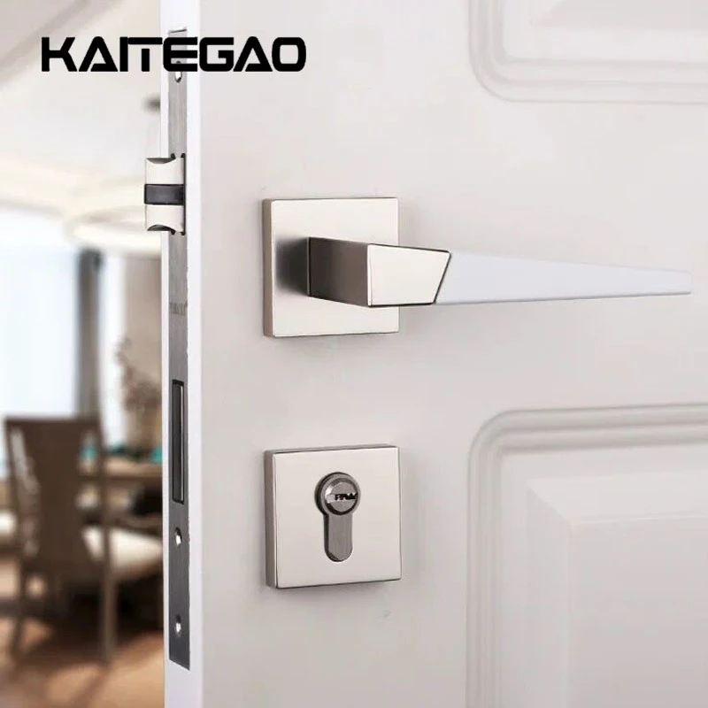 Modern European Interior Privacy Door Lever Lock Handles