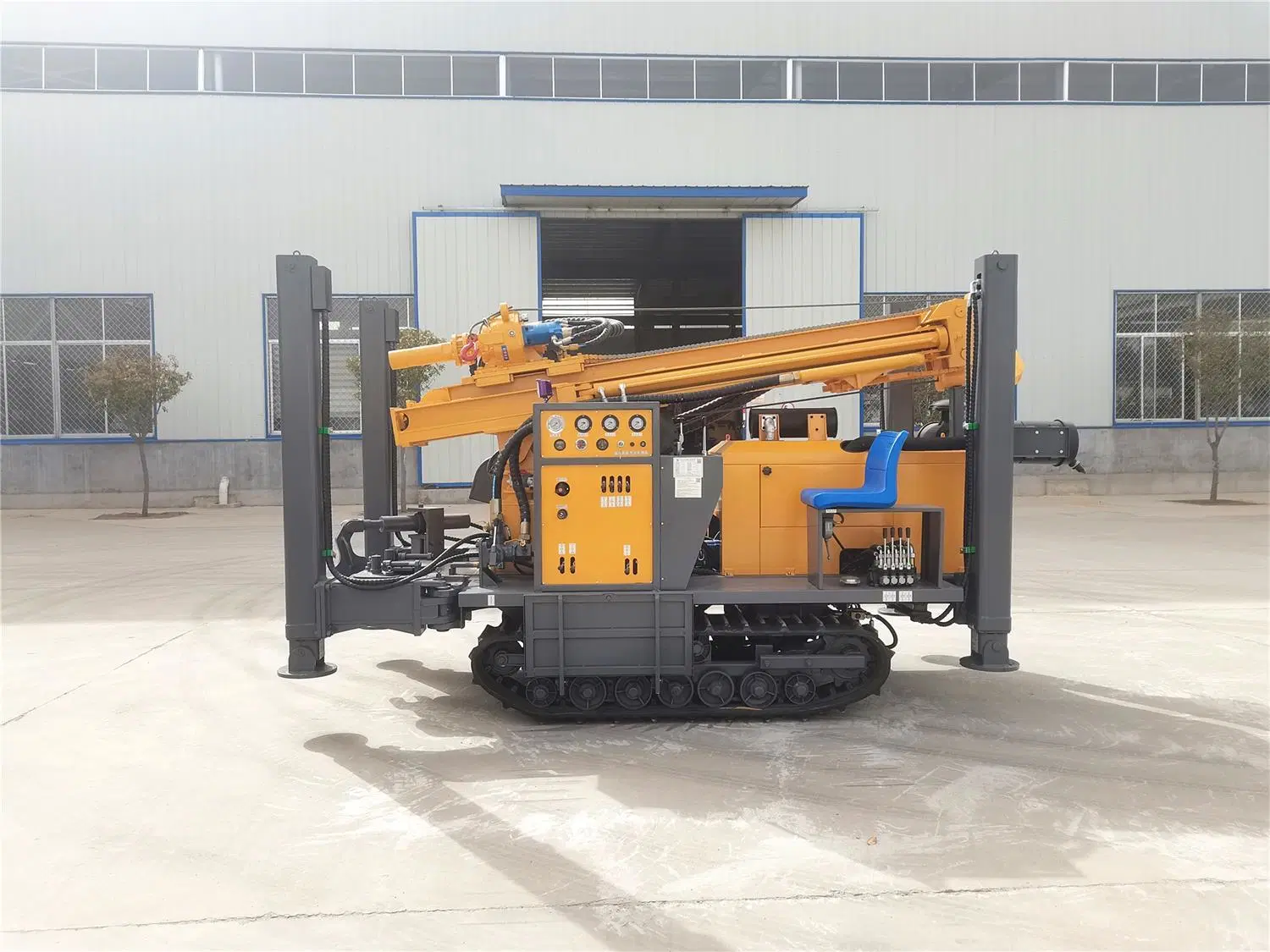 Small Portable Mini Water Borehole Crawler DTH Deep Geothermal Well Drill Boring Truck Ground Digging Rock Mining Construction Hydraulic Rotary Drilling Machine