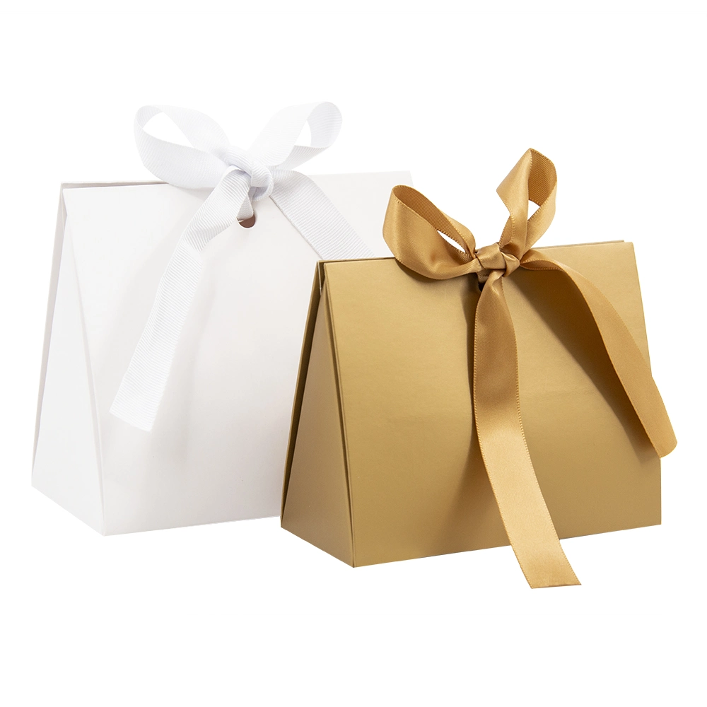 Custom Size Gold and White Color Glossy Lamination Paper Gift Packaging Bag for Sale