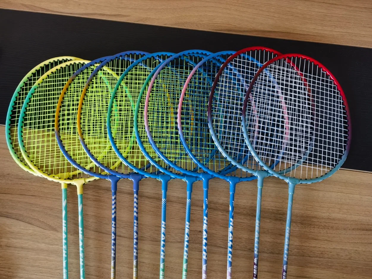 Acabados de Aço de estoque raquete de badminton ferro de boa qualidade Sporting Badminton Racket com Junta T 2 Raquetes com 1 Estojo de PVC