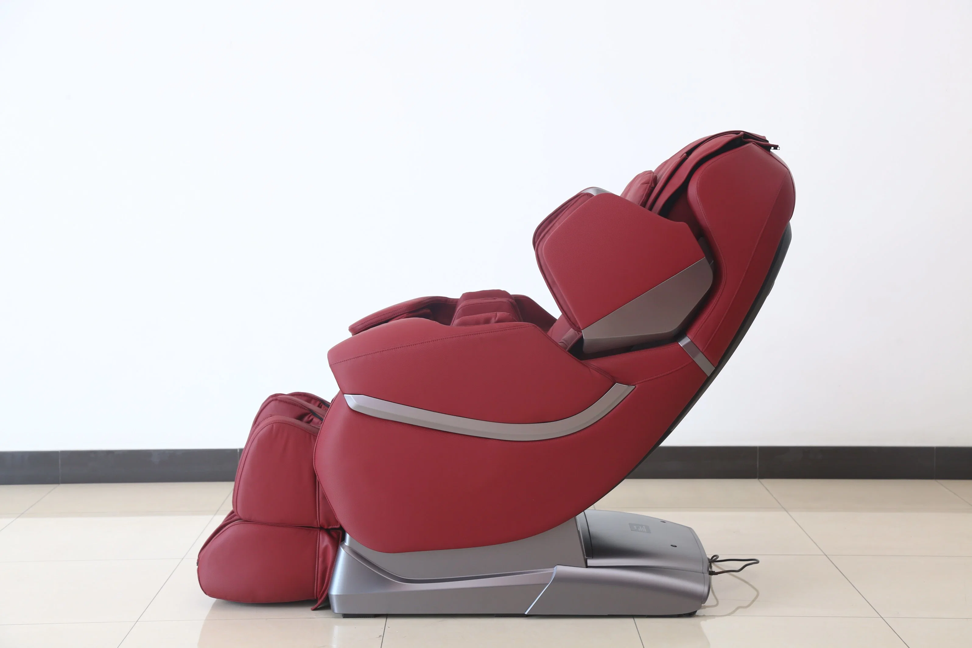 China Supplier Wnq Luxury Relax Massage Chair 3D Zero Gravity