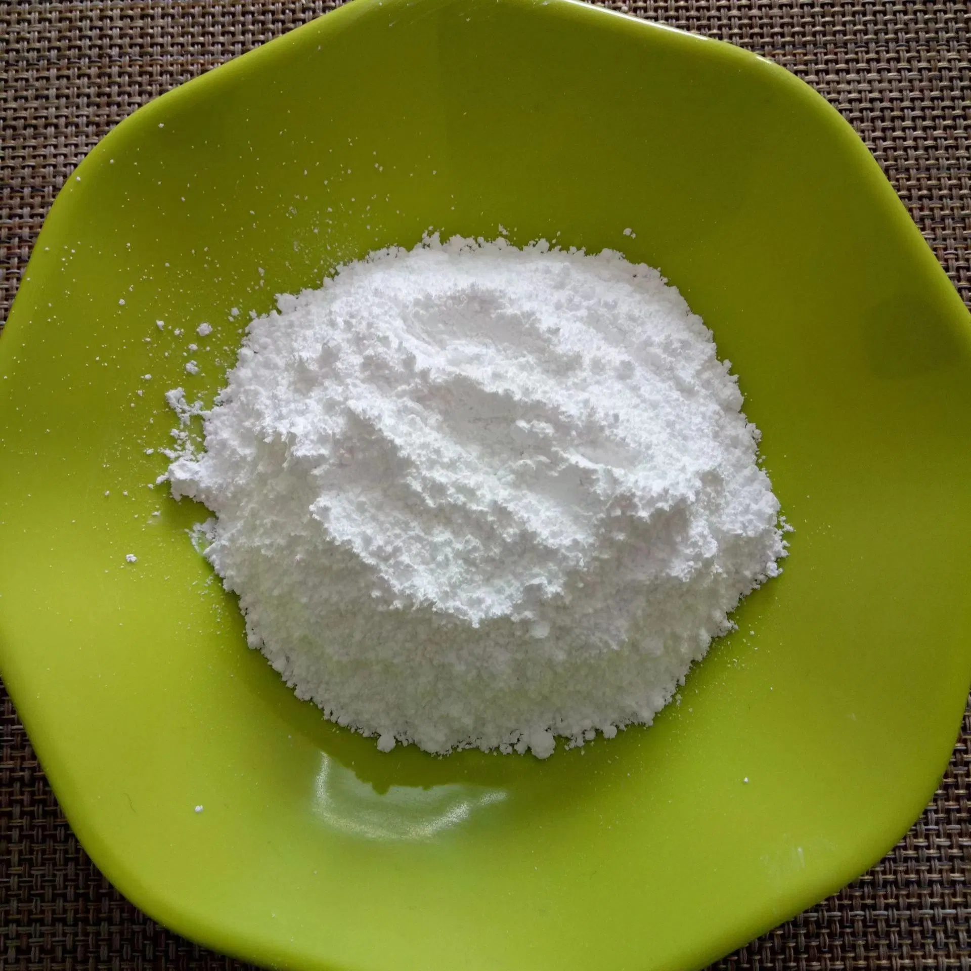 Zinc Carbonate Feed Grade with Zinc Carbonate Powder