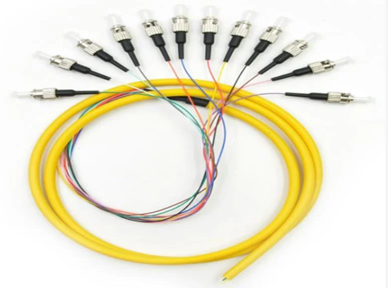 Om3, Om3, Om4, Om5 FC APC Upc 12 Core Optical Optical Fiber Pigtail for Patch Panels, Wall Boxes