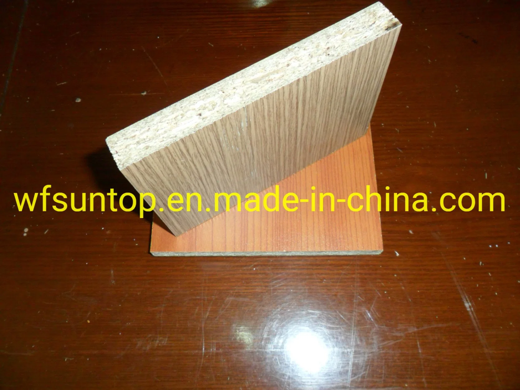 1220X2440X18mm E1 Grade Laminated Both Sides Melamine Particle Board for Furniture