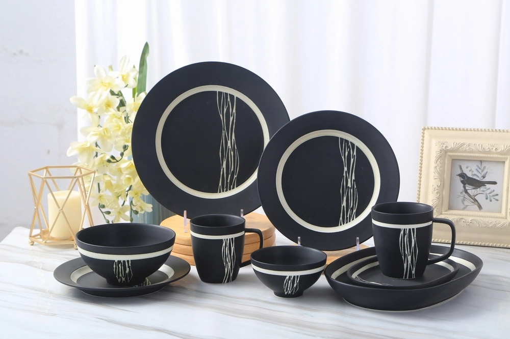 Ceramic Supplier Wholesale High Quality Simple Matt Black and White Color Glaze Ceramic Tableware Dinner Sets