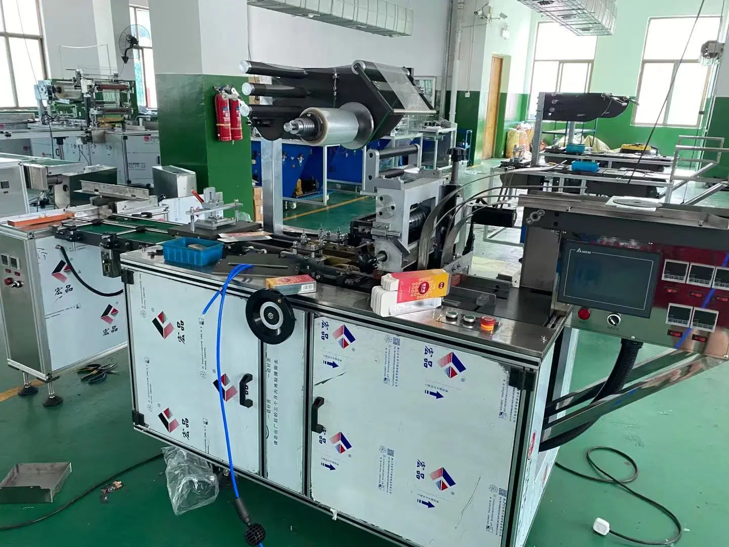 Celophane Wrapping Machine Cigarette Making Machine Tobacco Automatic Cosmetics Production Equipment