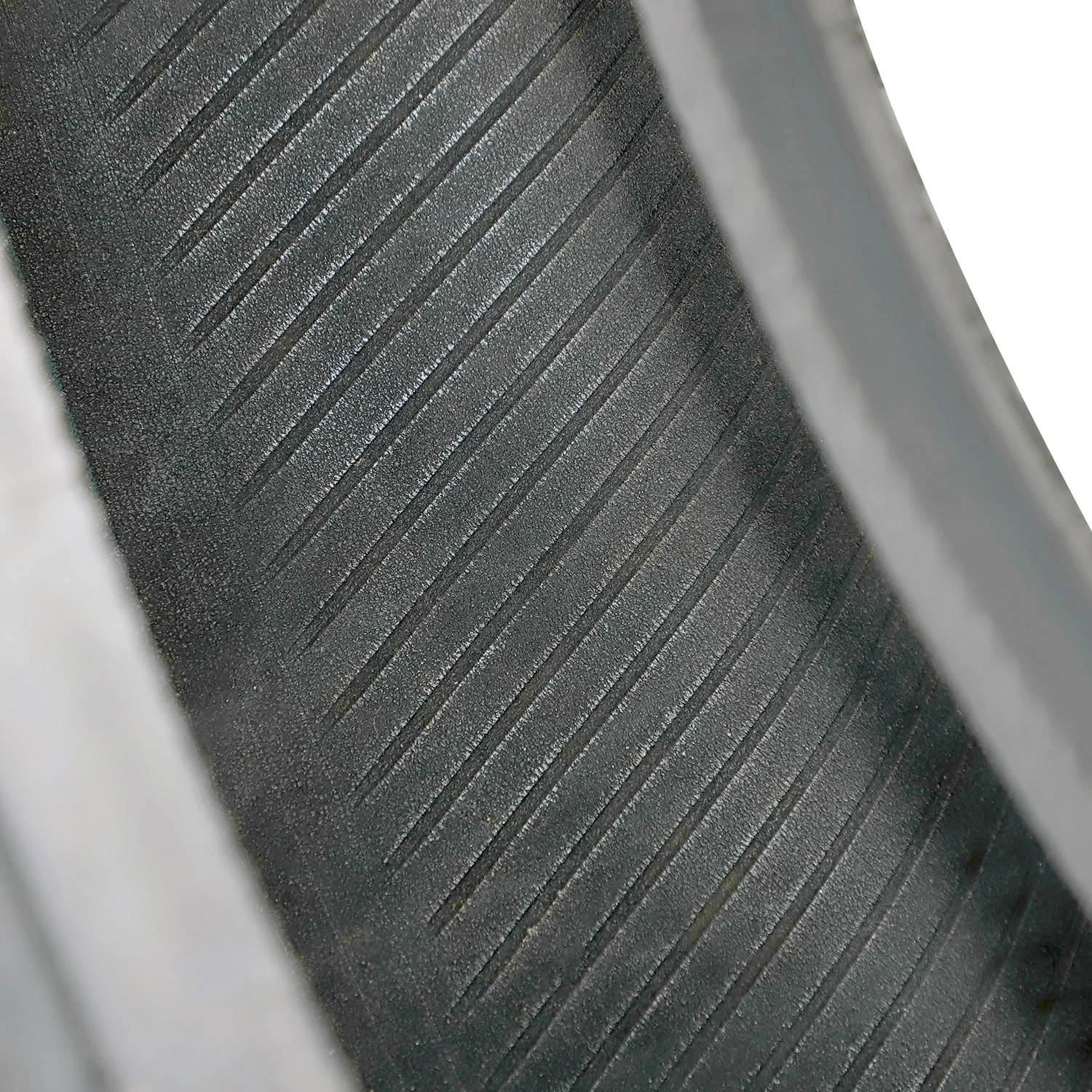 High Quality All Steel Tubeless Light and Truck Radial TBR Tire Rib Grooves pattern Rib Smooth Pattern for High Way for Us Market Semi Truck Tires