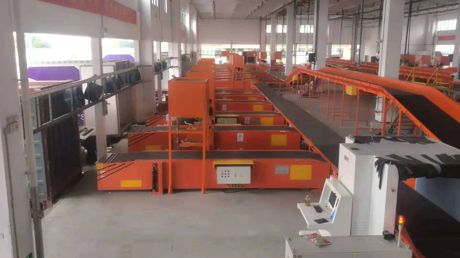 4 Section 18 Meters Fixed Telescopic Belt Conveyor