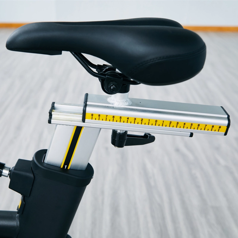 La resistencia interior plegable Bicicleta spinning ejercicio ciclo fijo