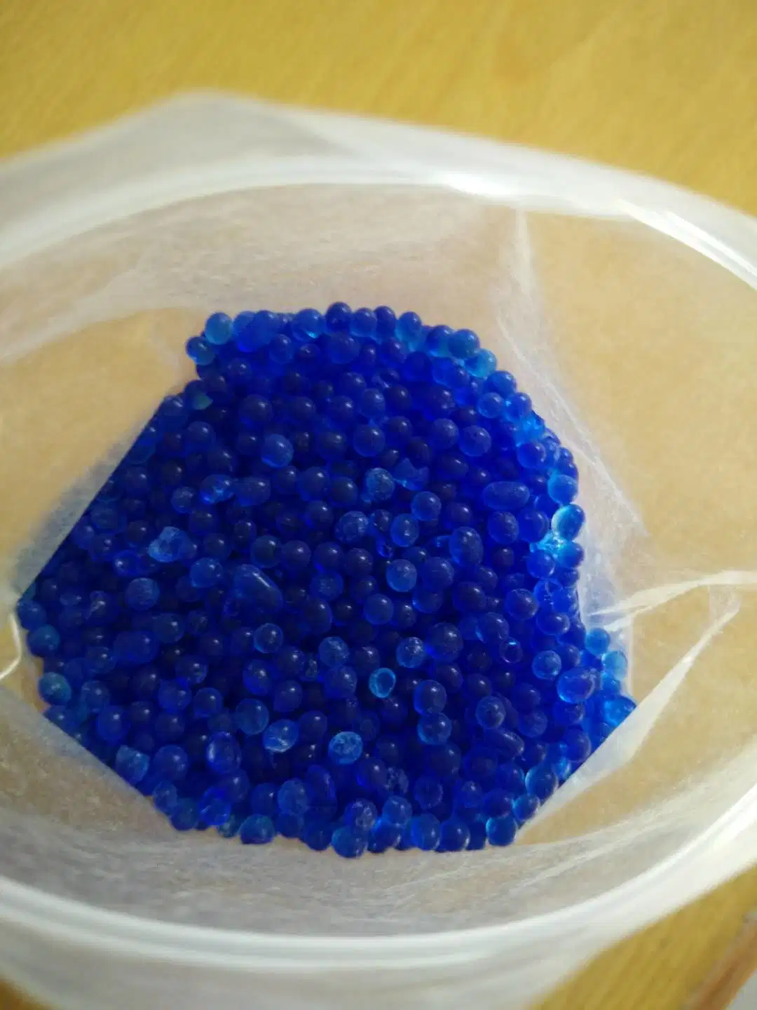 Tipo de venta al por mayor de un desecante indica 1-3mm Blue Silicagel