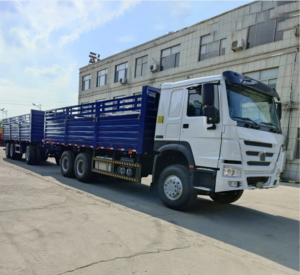 El mejor precio Cnhtc Sinotruk 400CV HOWO Camión de carga en Etiopía, Somalia Djibouti