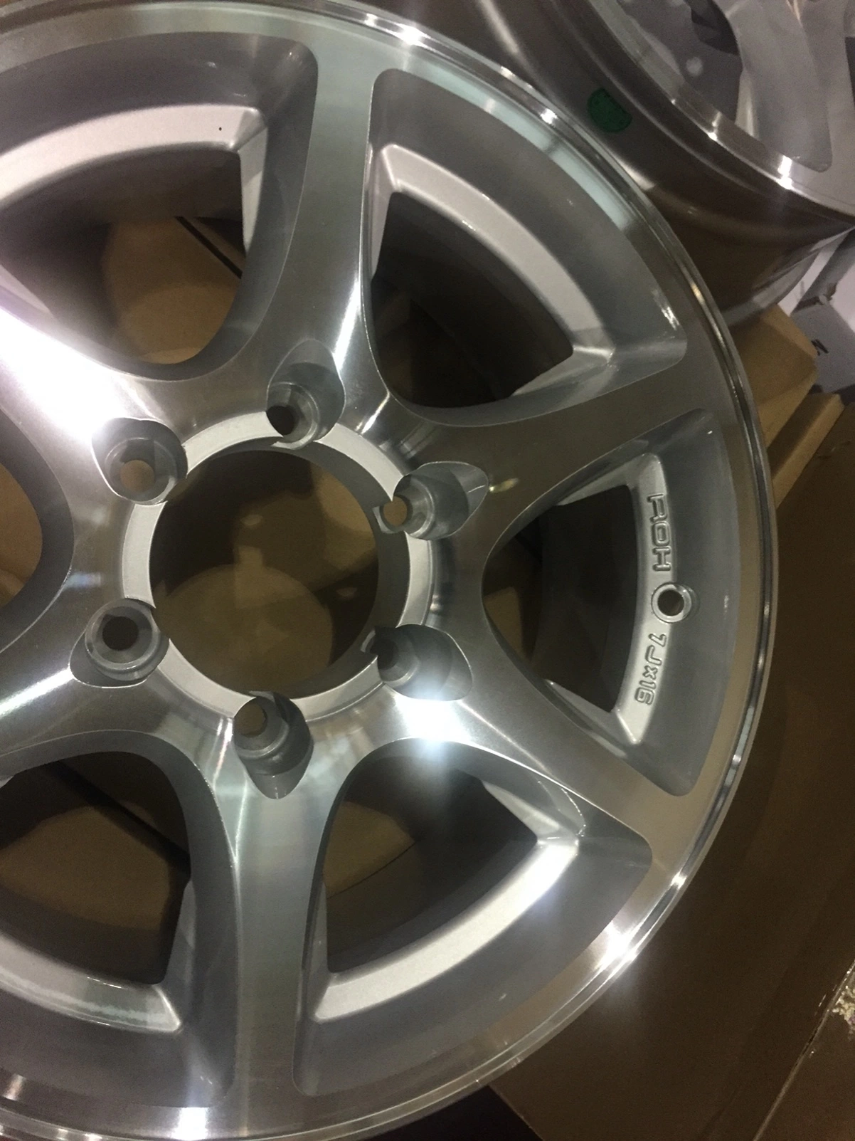 2019 New Design SUV 4X4 Car Alloy Wheels 16X7.0 Kin-P6617