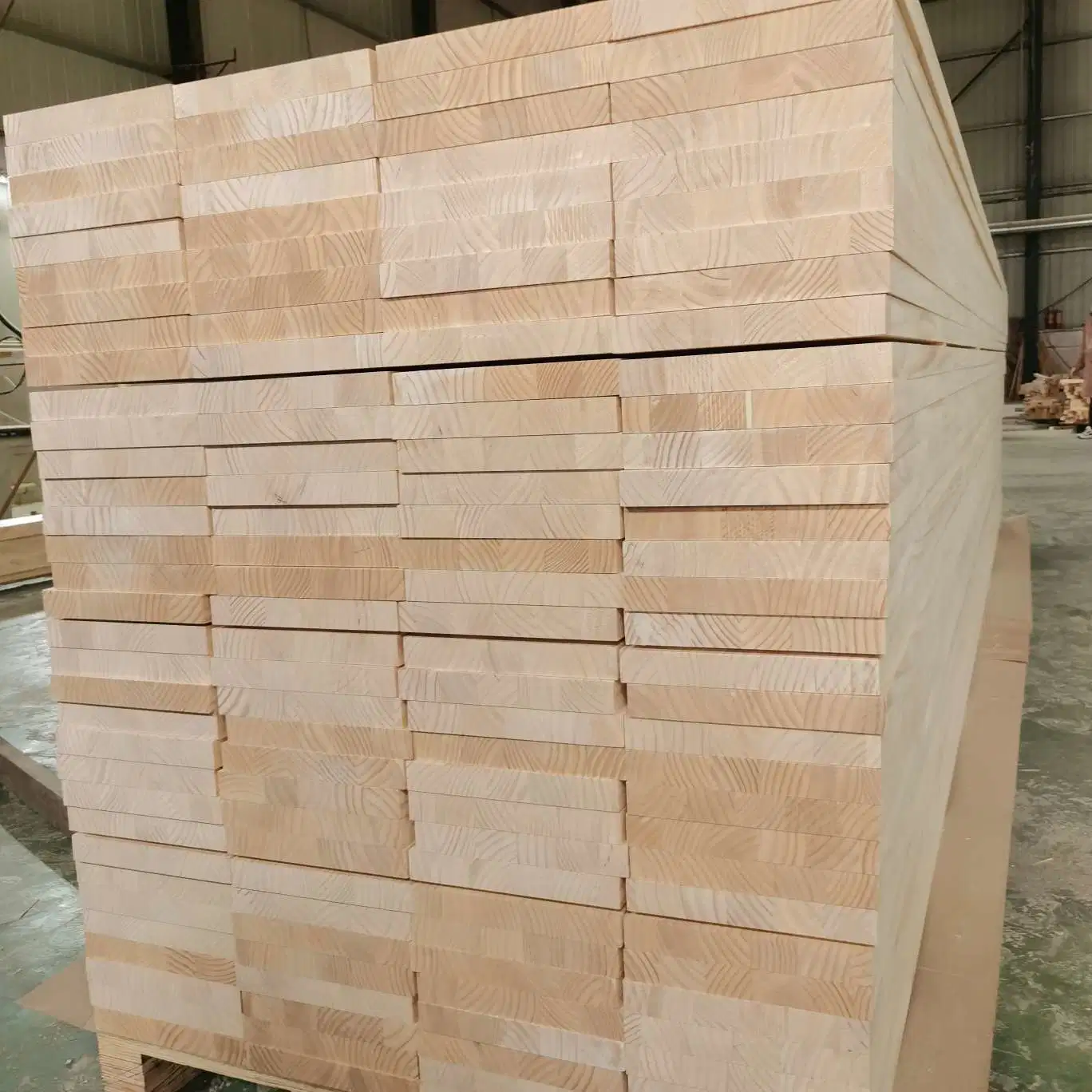 High quality/High cost performance  Pine Lumber Type Solid Wood Boards Type Pine Timber