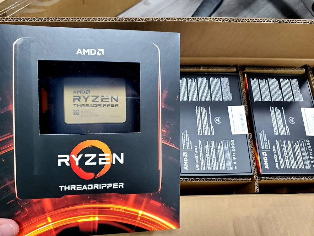 AMD Ryzen Threadripper 3970X Desktop Processor 32 Cores 4.5 GHz Socket Strx4 Computer CPU