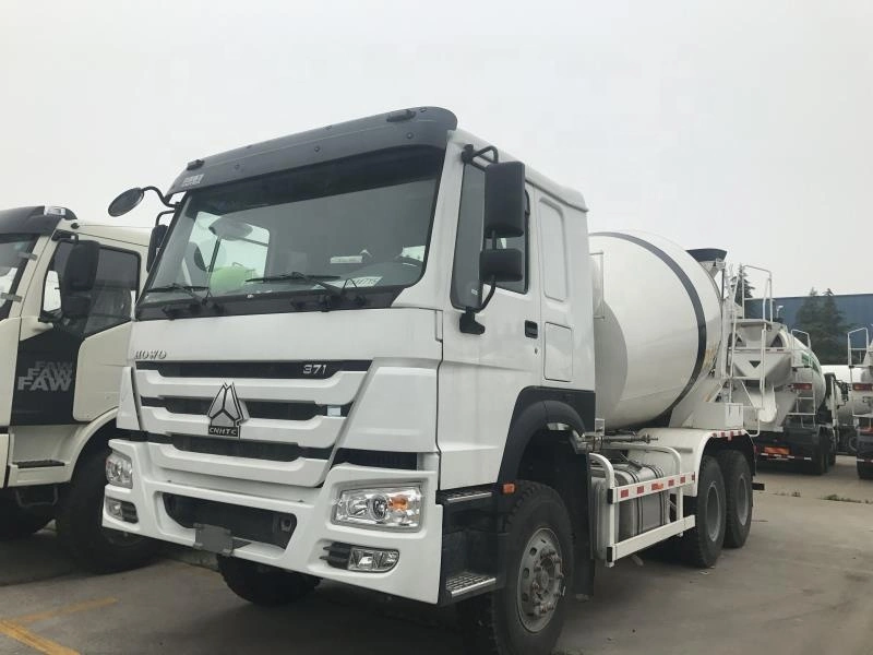 New Sinotruck HOWO 6*4 Concrete Mixer Truck for Sale