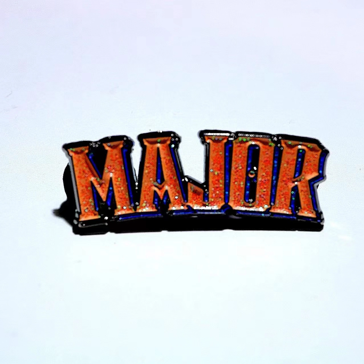 Logo Lapel PIN Metal personalizado resplandor en la oscuridad suave Insignia esmaltada para souvenir