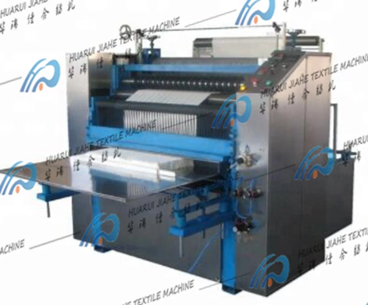 Toalhetes de maquiagem Square pastilhas de algodão fazendo a máquina automática / Remoção de Algodão Máquina Praça Cosméticos Algodão Equipamento Fazer almofada de álcool a máquina