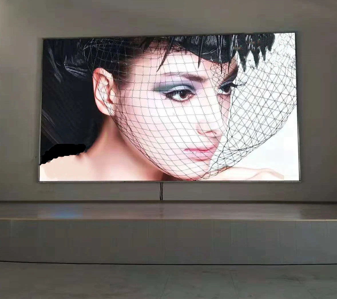 15-20 Days Video Fws Die-Casting Aluminum Cabinet+ Flight Case LED Billboard Full-Color Display