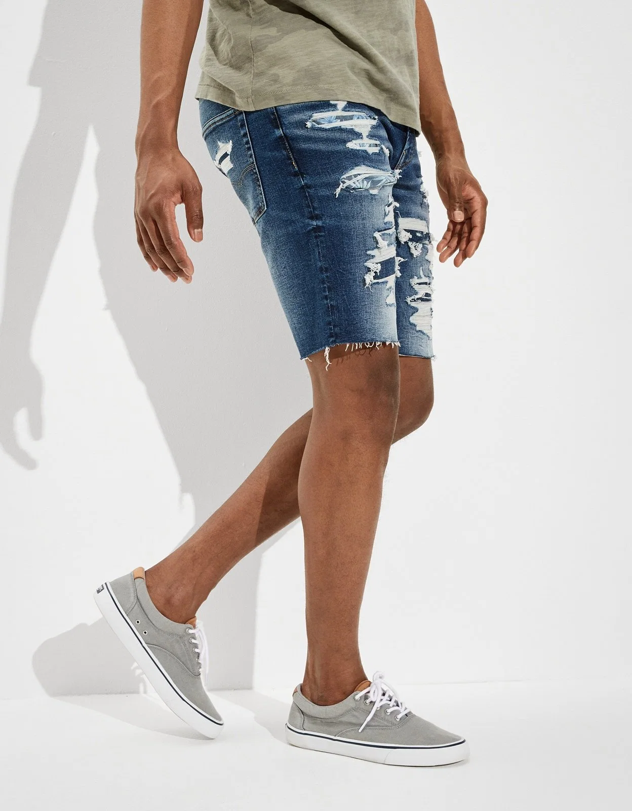 Новый плотный растрированные патчанные оригинальные джинсы выглядят нелегки стретч Модные мужские шорты