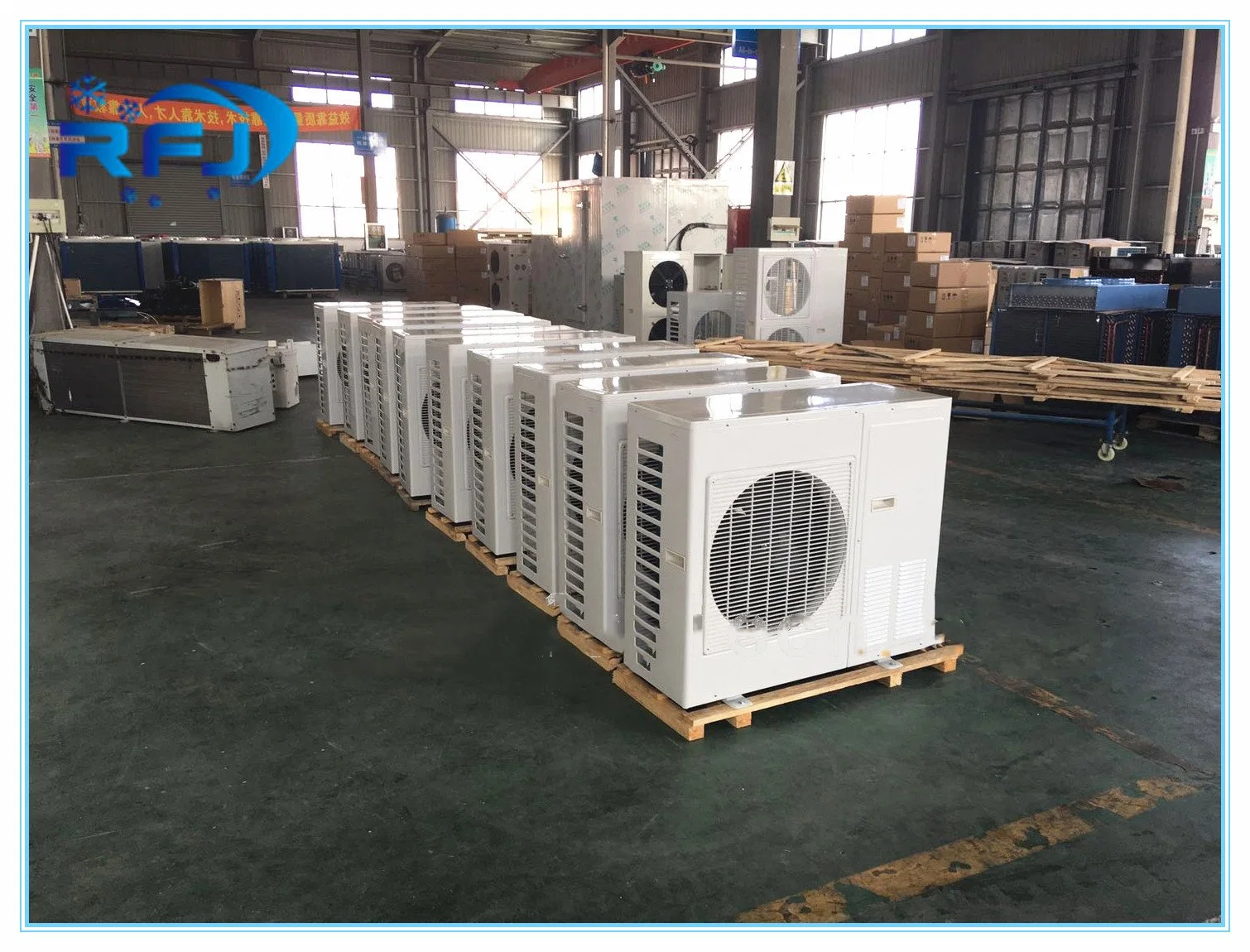 Table-Type Air-Cooled Condensers with 2 Axial Fan