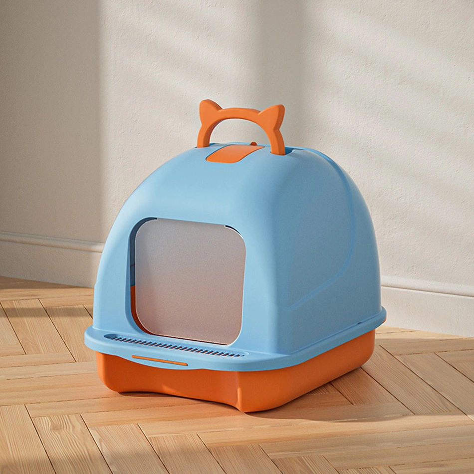 Big Plastic Cat Litter Box & Accessories