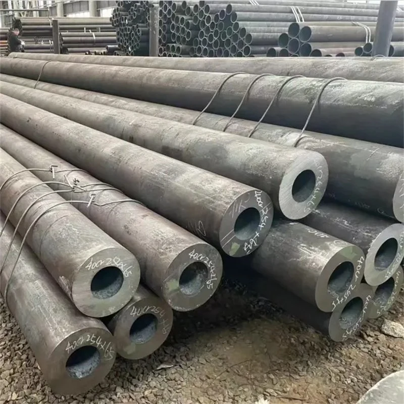 Hot Rolled Seamless Iron Carbon Steel Pipe Black Painted Bevel Ends with Plastic Caps