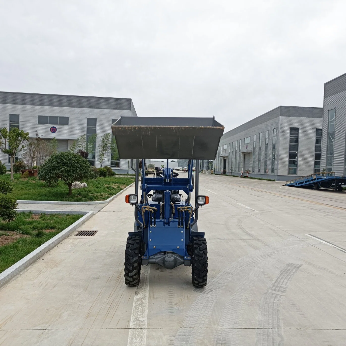 Loaders Used All Over The World Are Produced in China with Large Horsepower and Simple Operation