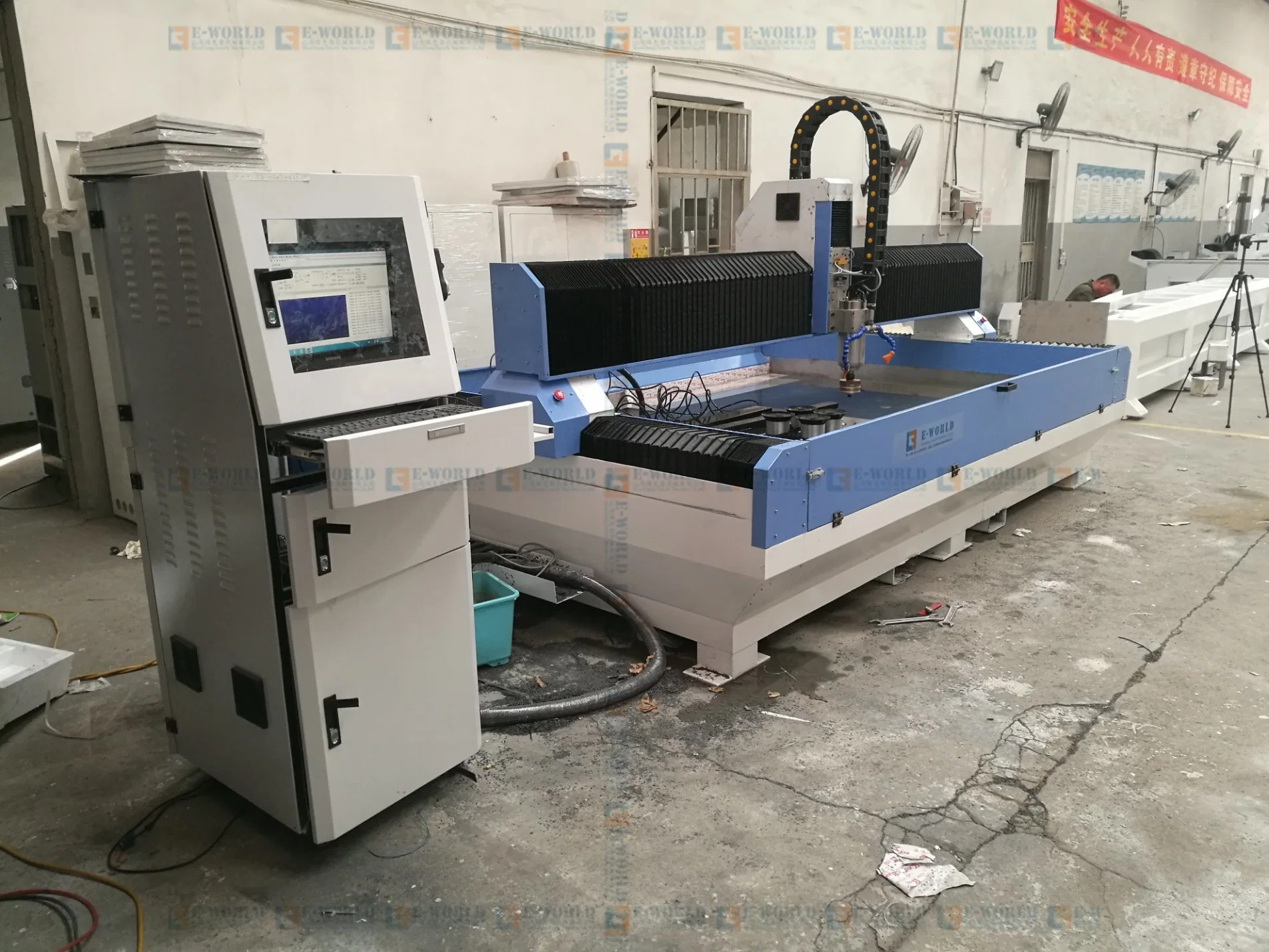 Factory Sale CNC Glass Machine Center