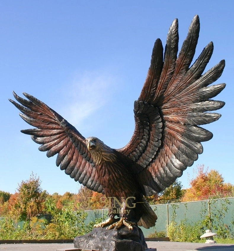 Gran jardín Escultura en bronce de tamaño de la vida el Águila de bronce estatua con alas grandes