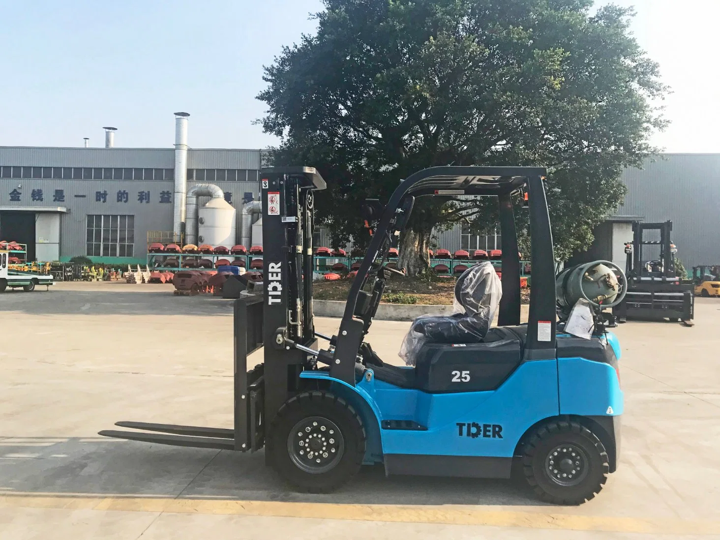 Hot Tder New Gas Gasoline/LPG Dual Fuel Gasoline 5ton Propane Forklift Fg15, Fg25, Fg30, Fg35, Fg40, Fg50, Fg60, Fg70, Fg80