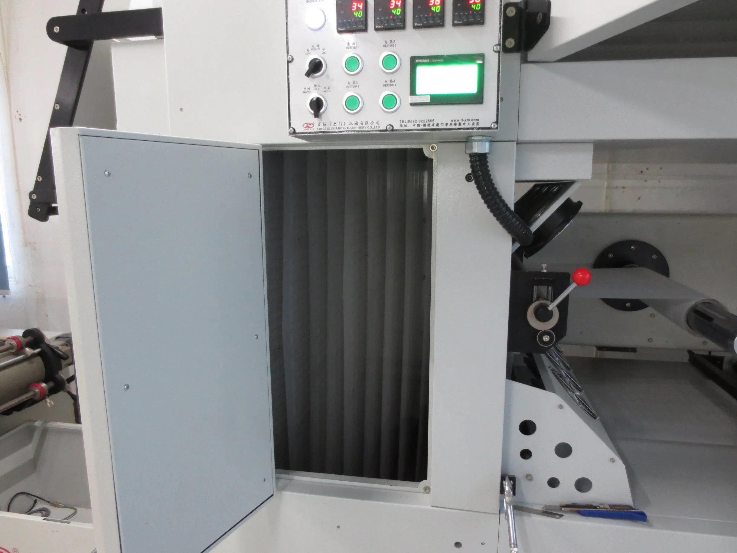 High Precision Automatic Roll to Roll Label Silk Screen Printing Machine Lta-3040