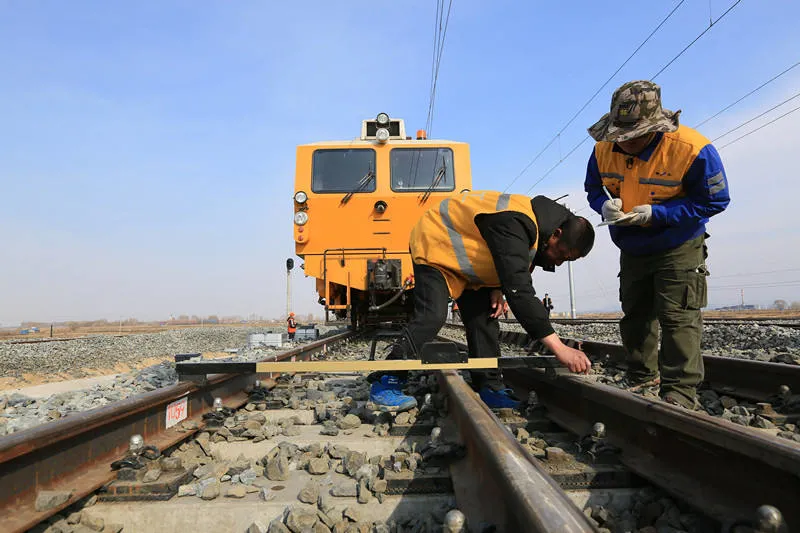 Digital Track Gauge for Railway Measuring